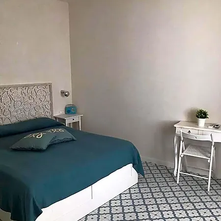 Casa E Bottega Bed & Breakfast 3*
